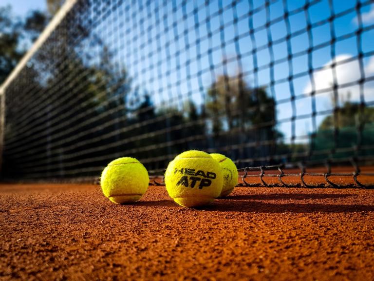 Tennisbal Net 03 W Unsplash