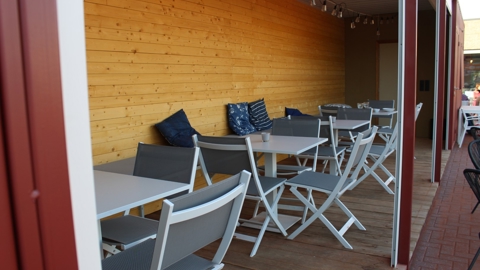 Barcontainer 2022 W (01)